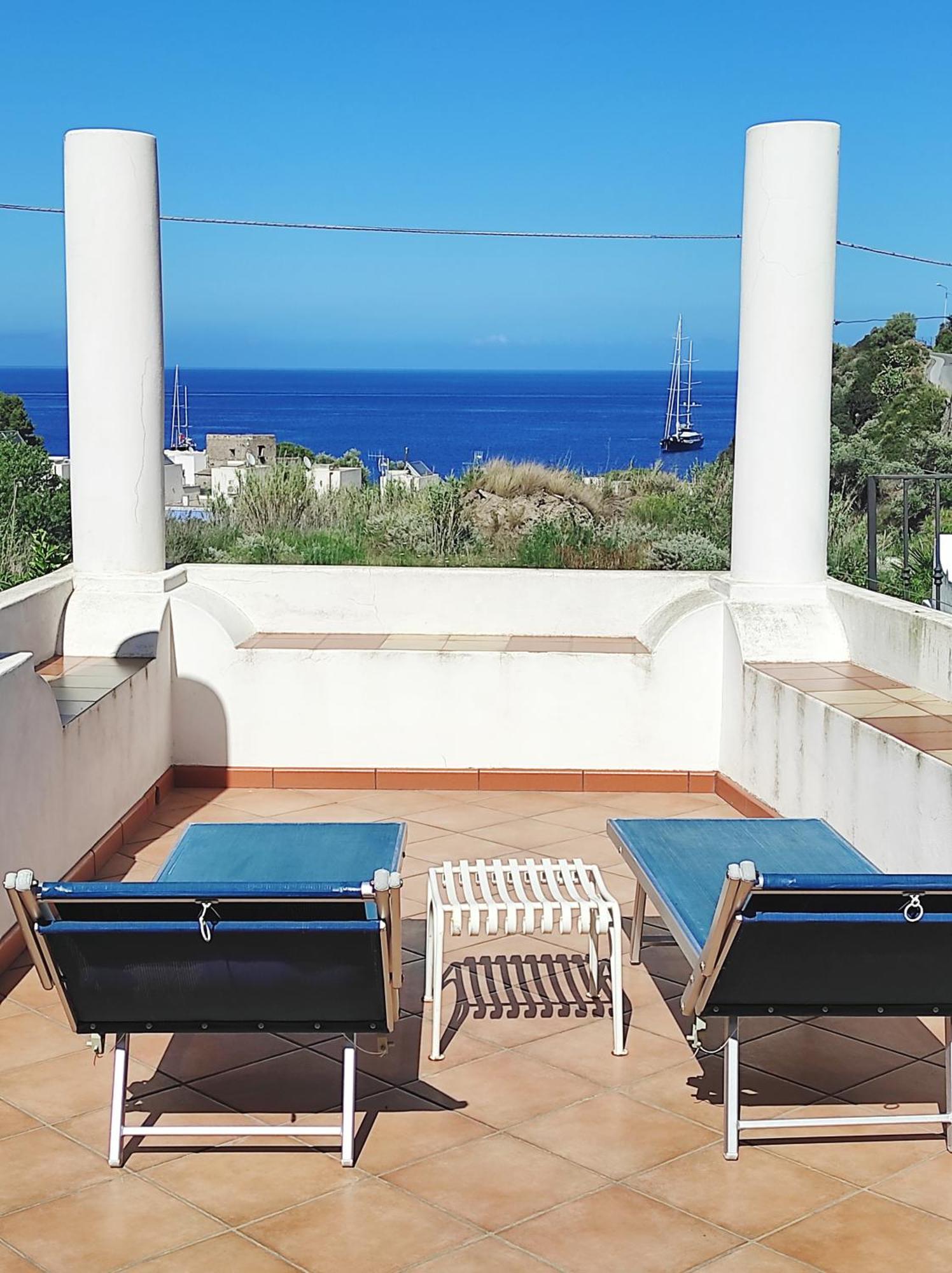 Holiday Home Mennulita Lipari  Habitación foto